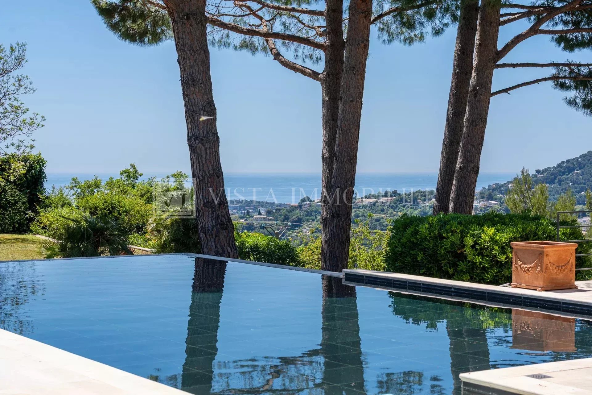Maison 11 pièces 366 m² · à Menton · 366 m² · 3 500 000 €